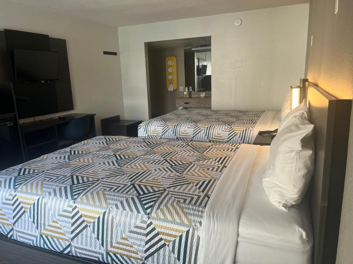 Motel 6 Glendale Phoenix Exterior photo