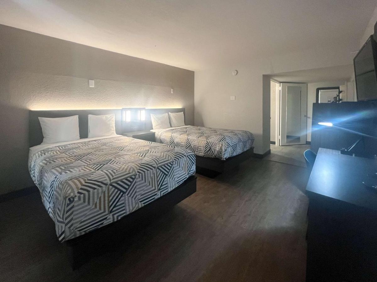 Motel 6 Glendale Phoenix Exterior photo
