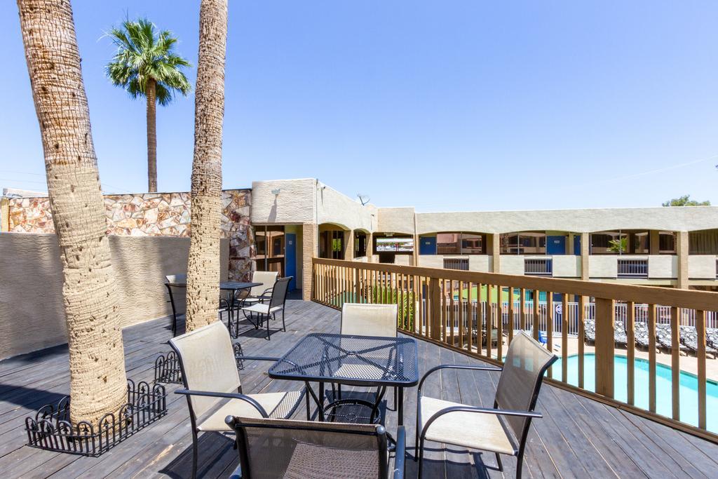 Motel 6 Glendale Phoenix Exterior photo