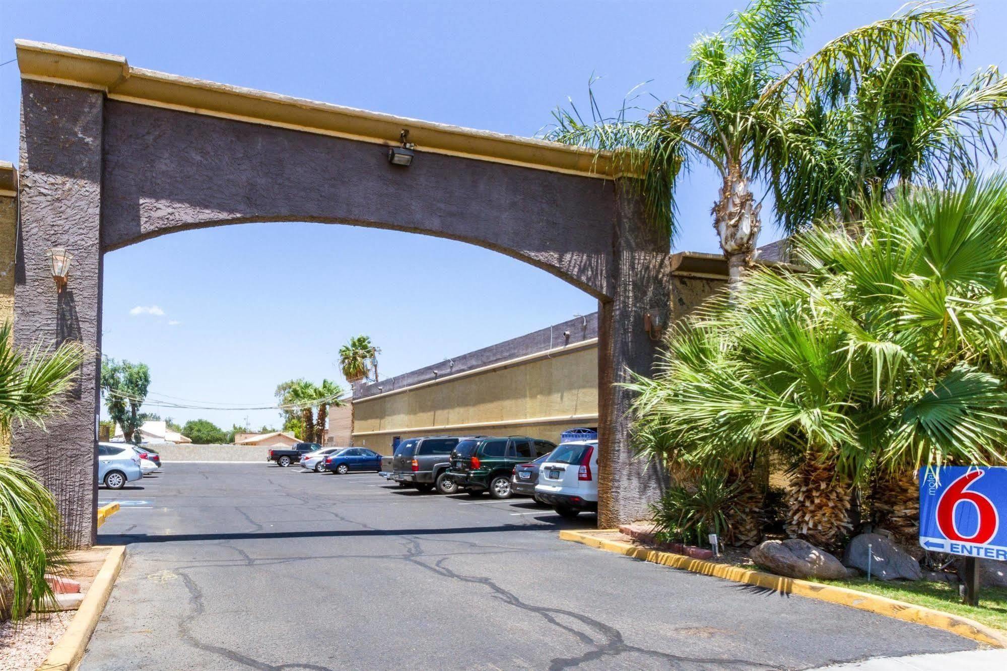 Motel 6 Glendale Phoenix Exterior photo